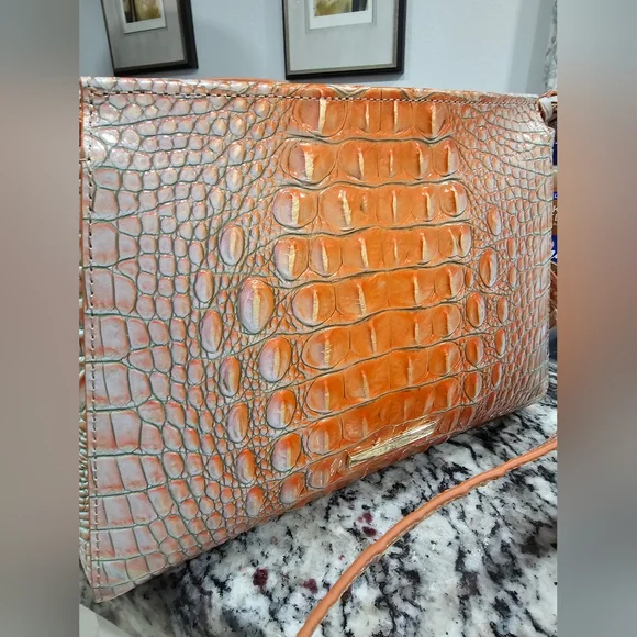 Crossbody - Picture 6 of 14